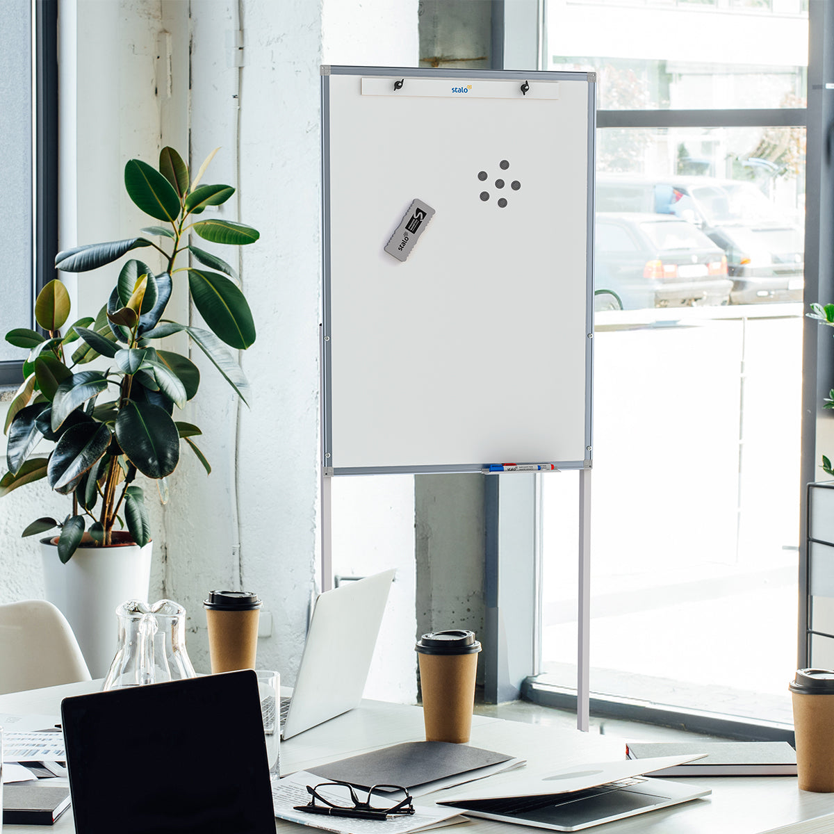 Flip Chart Lousa Quadro Branco Magnético com Rodízios